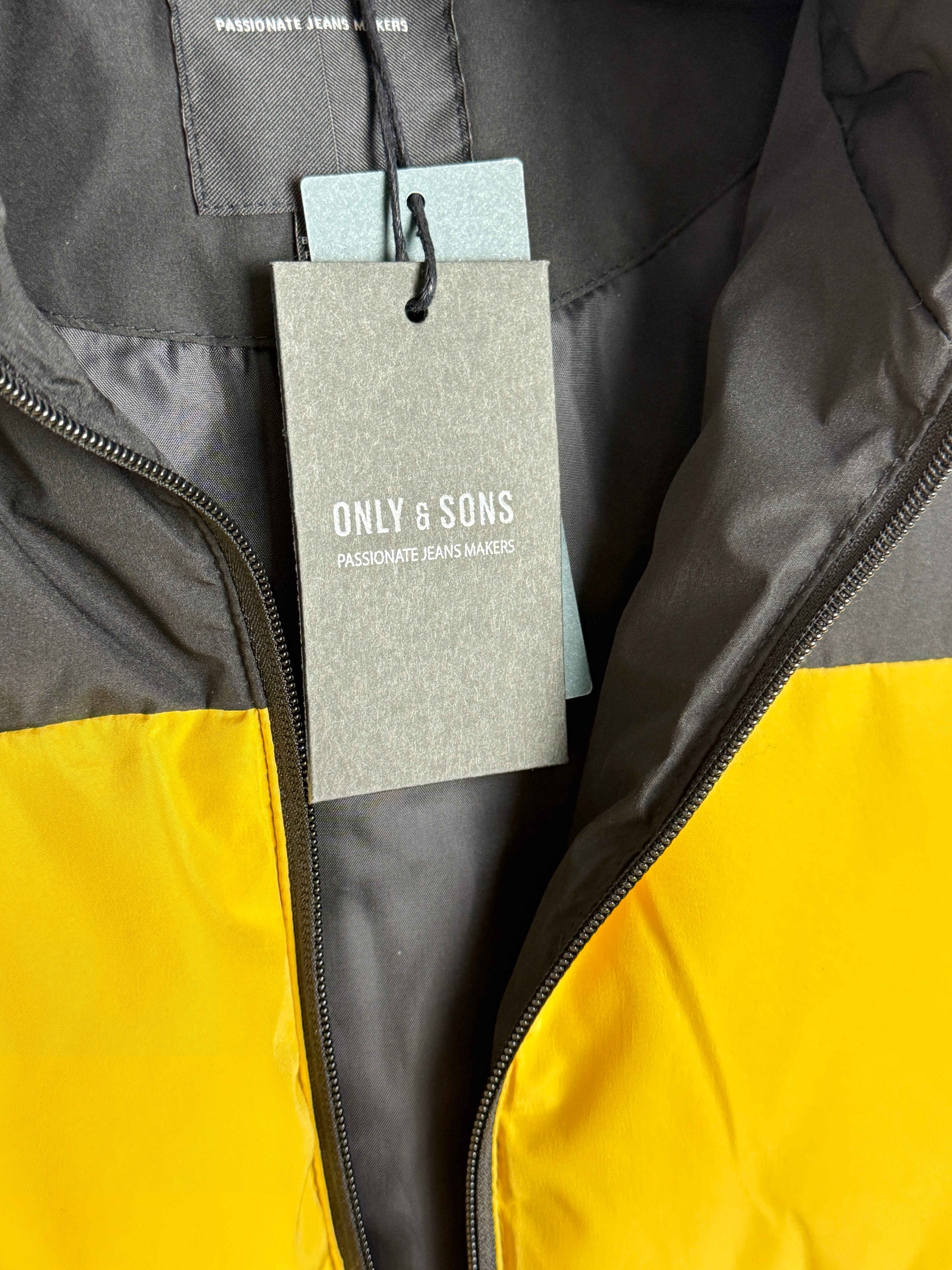 Only & Sons Onsmario Life Puffer Vest Pánská zimní vesta žlutá L